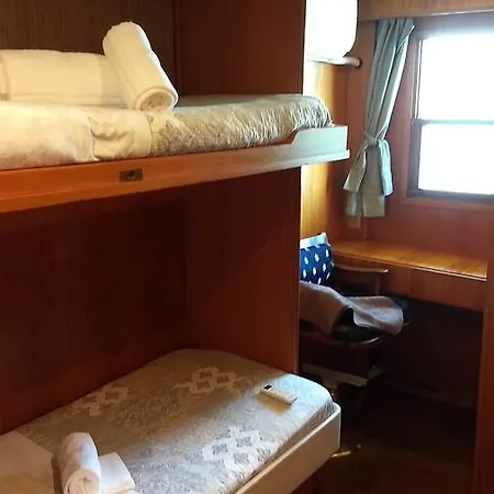 Hotel en barco Yacht Fortebraccio *