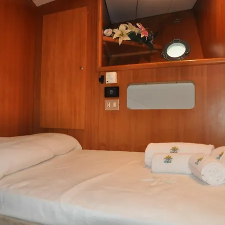 船屋 Yacht Fortebraccio